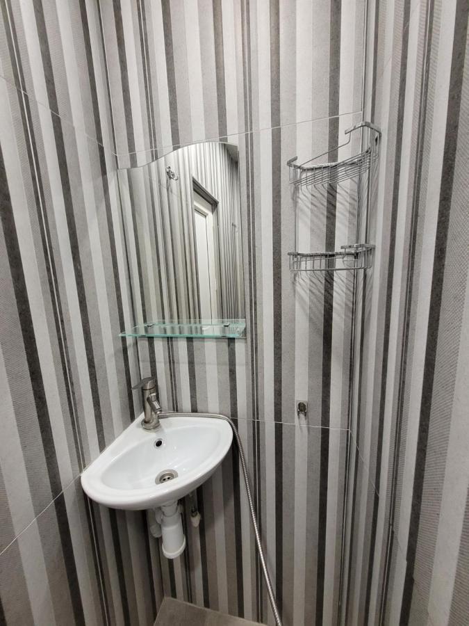 Мини Дом Целиком Около Мед Центра Астхик Otel Erivan Dış mekan fotoğraf