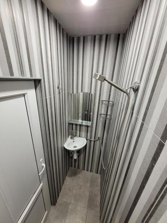 Мини Дом Целиком Около Мед Центра Астхик Otel Erivan Dış mekan fotoğraf
