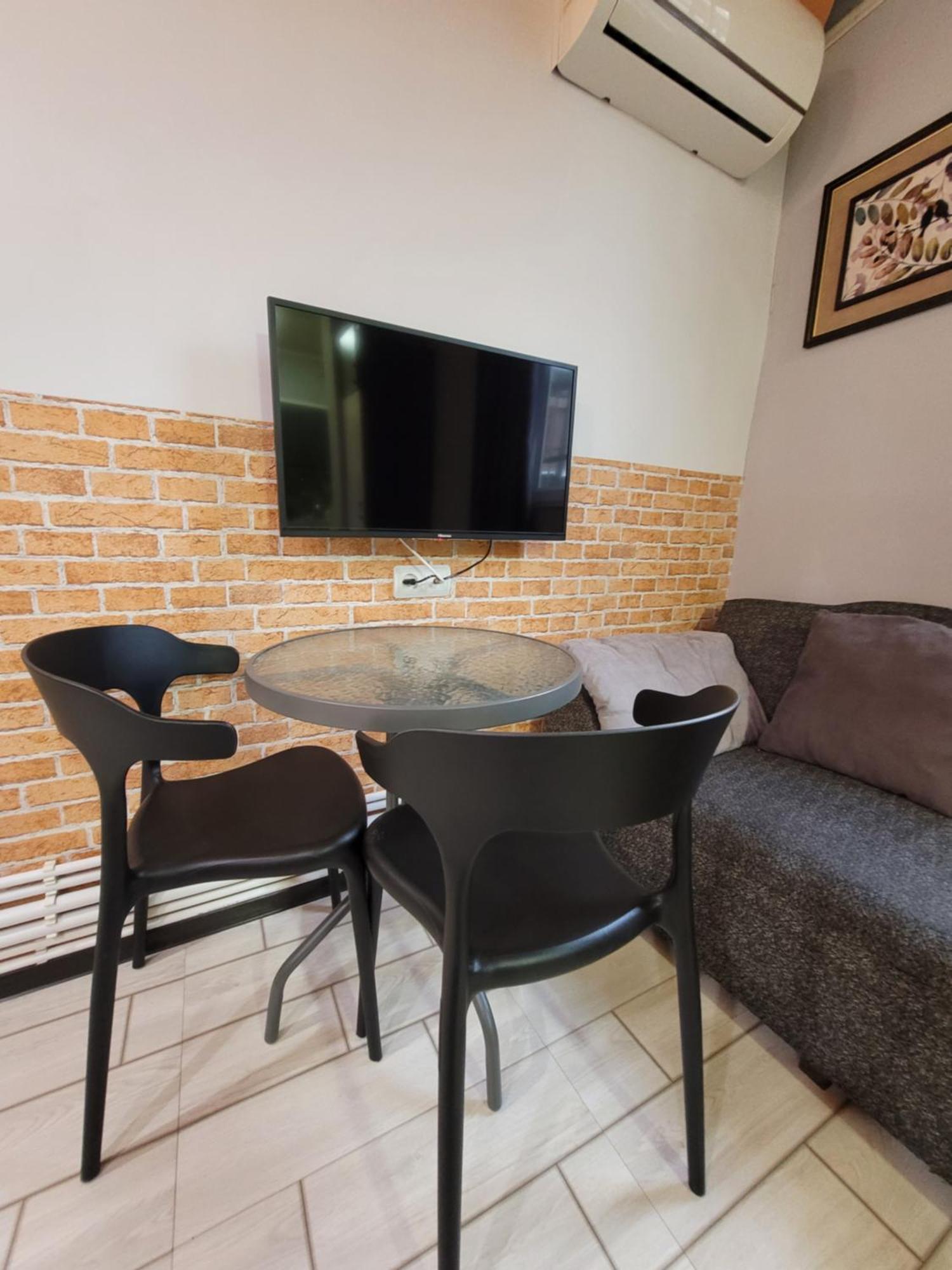 Мини Дом Целиком Около Мед Центра Астхик Otel Erivan Dış mekan fotoğraf
