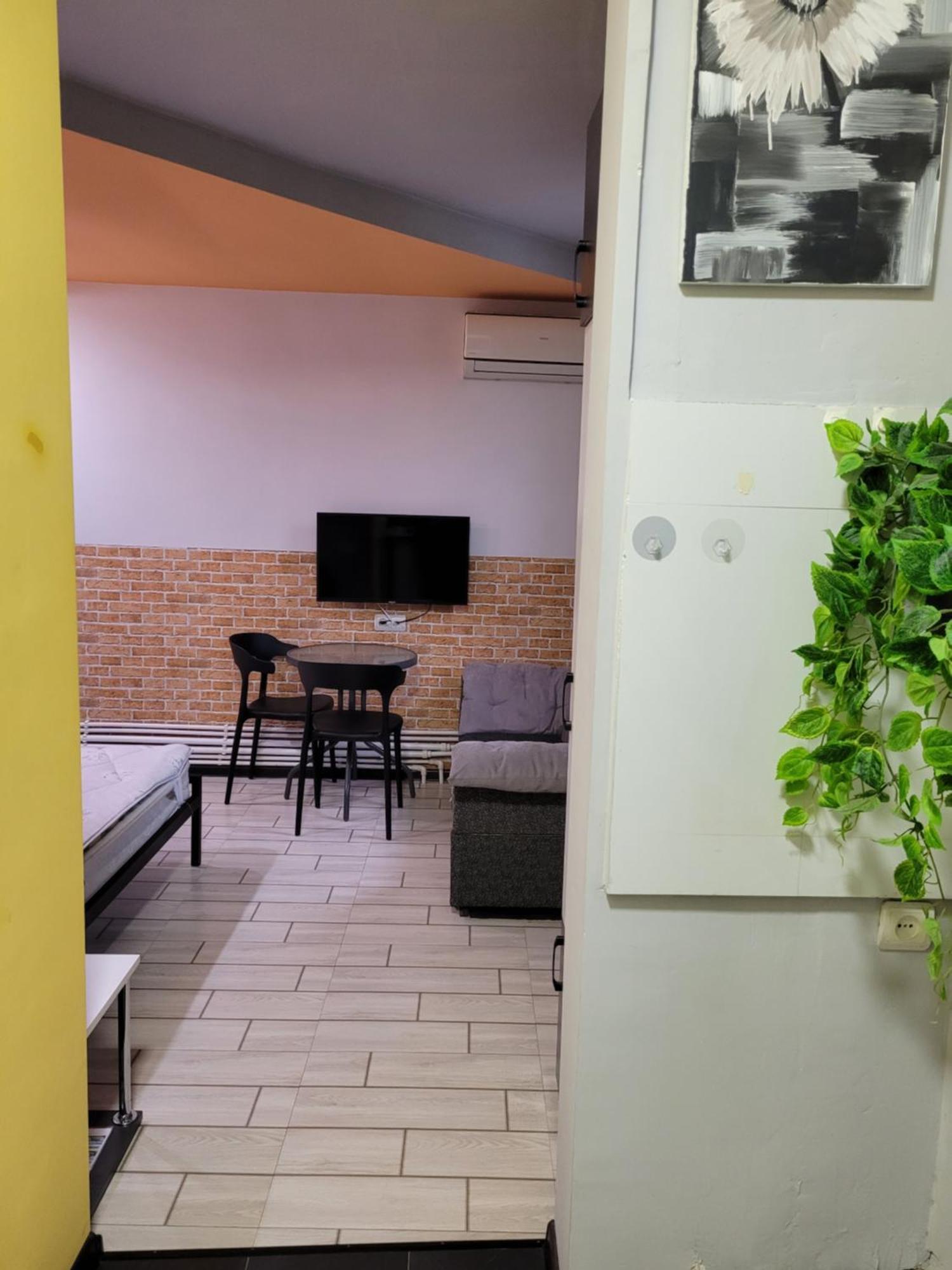 Мини Дом Целиком Около Мед Центра Астхик Otel Erivan Dış mekan fotoğraf